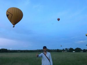 hotair,ホットエアー,気球,熱気球,バル―ニング,ballooning,アサ―トン, アサ―トン高原,オーストラリア, オーストラリアツアー, カンガルー,ガイド, ガイドブック, キュランダ,ケアンズ, ザオーストラリア,ツアー予約, ツアー会社, ドキドキツアー, バスツアー,ホテル送迎,ワーキングホリデー, ワーホリ, 世界最古の森, 世界遺産, 予約, 人気ツアー, 体験ツアー, 催行会社,半日ツアー, 感動体験, 旅, 旅の魅力, 旅行, 日帰りツアー, 日本人ツアー, 日本語ガイド, 日本語ツアー, 日本語情報,海外旅行,観光, 観光ツアー, 送迎付き